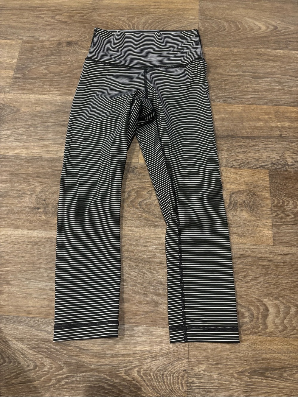 Lululemon Wunder Under Crop High Rise Full On Luxtreme Hype Stripe Womens 4